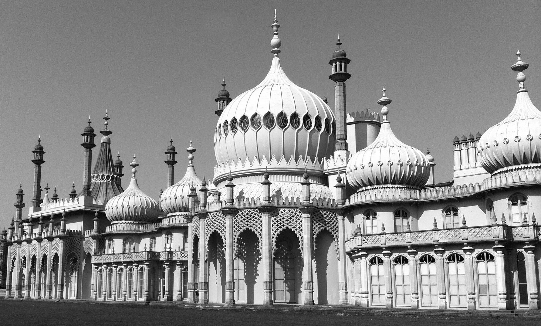 Brighton Pavilion black and white